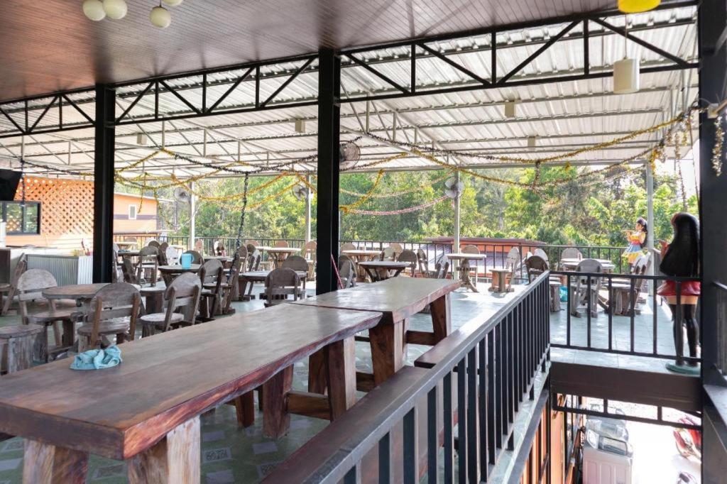 Oyo 755 Rattana Resort Ko Lanta Exteriér fotografie